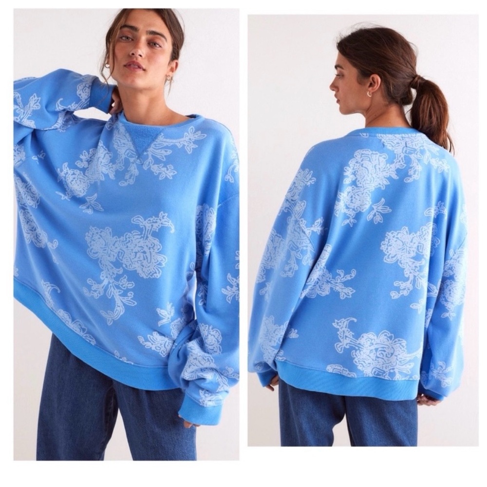 Free People sweatshirt. Blue. Large.  Like new